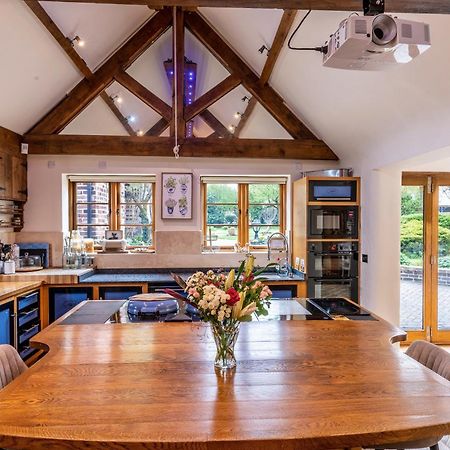 Bed and Breakfast Blackgreaves Farmhouse Lea Marston Экстерьер фото