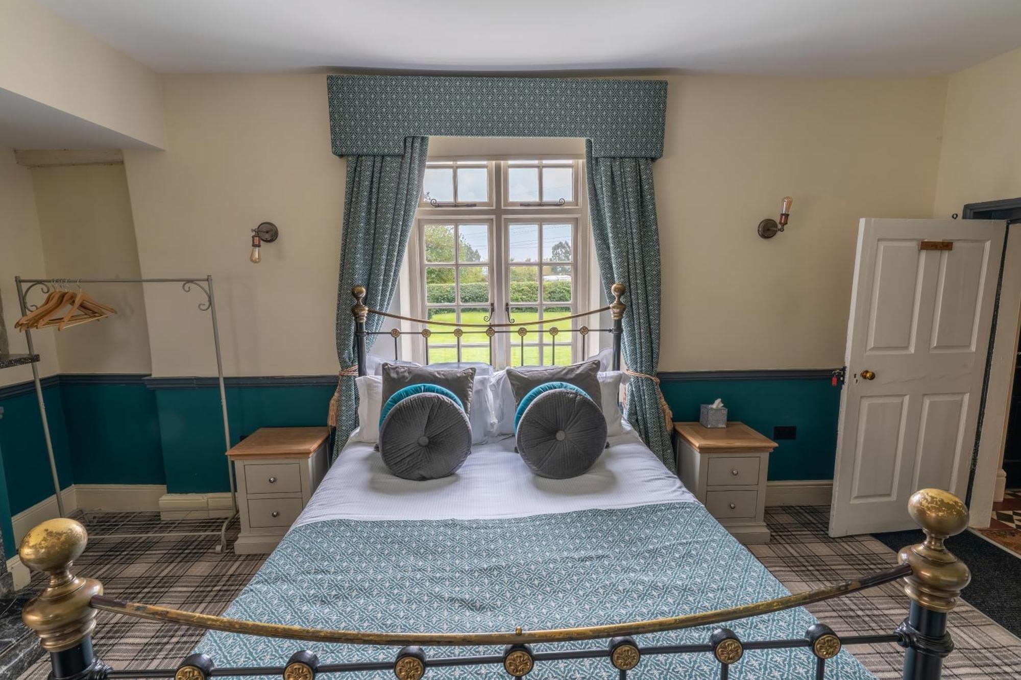 Bed and Breakfast Blackgreaves Farmhouse Lea Marston Экстерьер фото