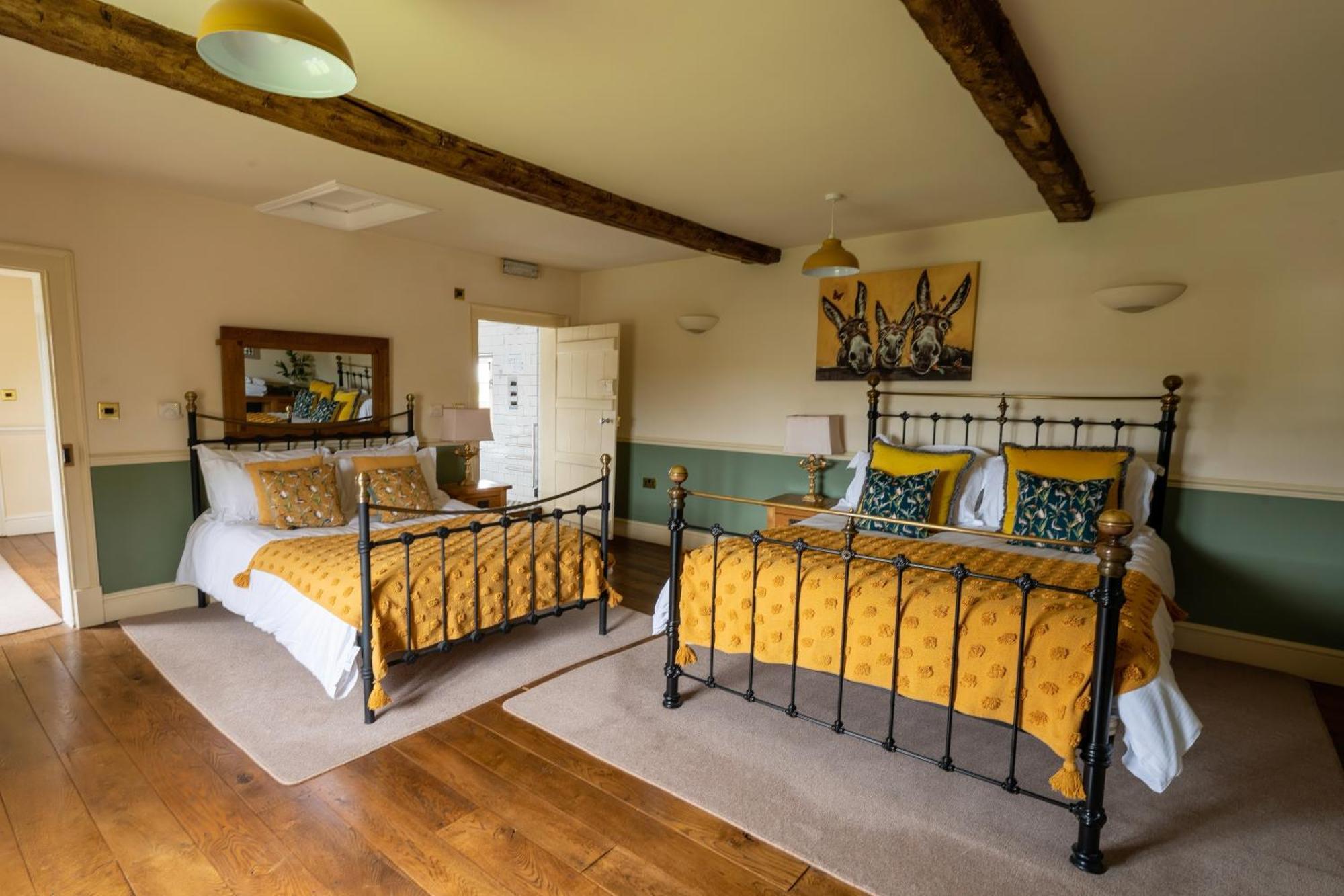 Bed and Breakfast Blackgreaves Farmhouse Lea Marston Экстерьер фото