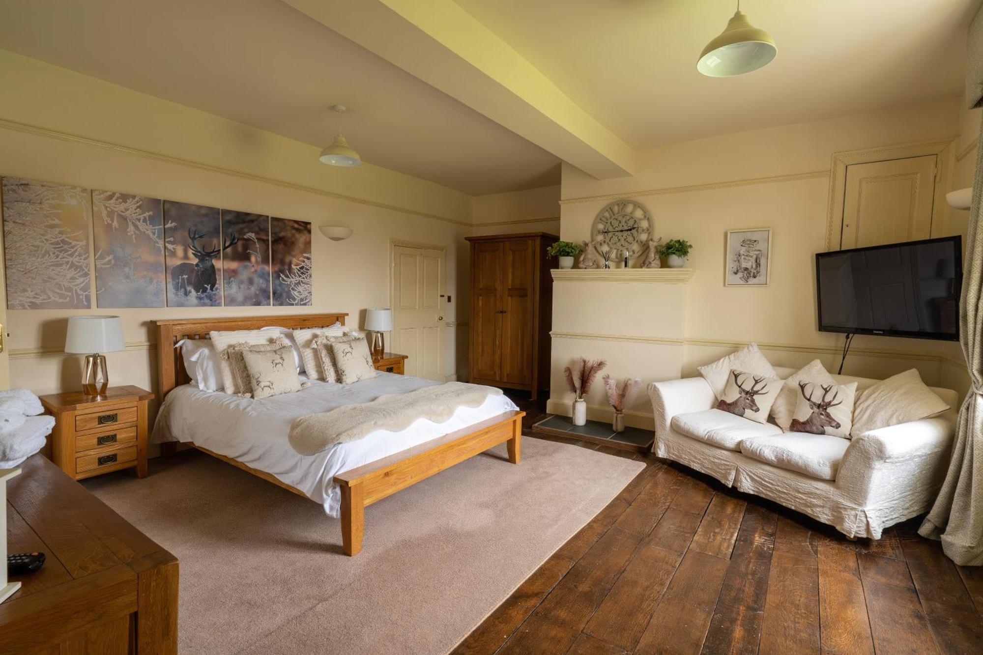 Bed and Breakfast Blackgreaves Farmhouse Lea Marston Экстерьер фото